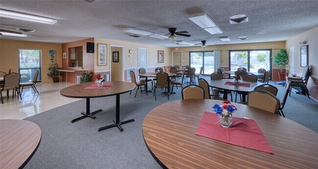 Building Photo - 76 Sandstone Cir