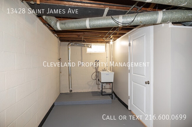 Building Photo - 13428 St James Ave