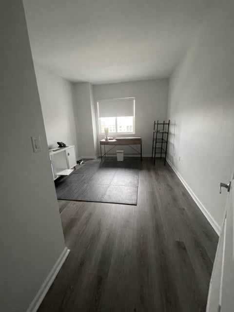 Building Photo - 10 Aragon Ave