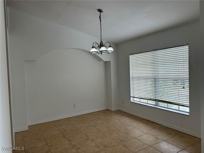 Building Photo - 1334 NW 15th Pl