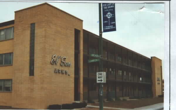 Primary Photo - El San Arms
