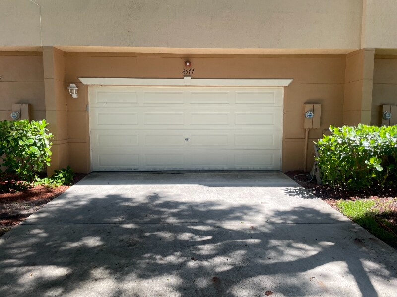 Building Photo - 4577 Danson Way