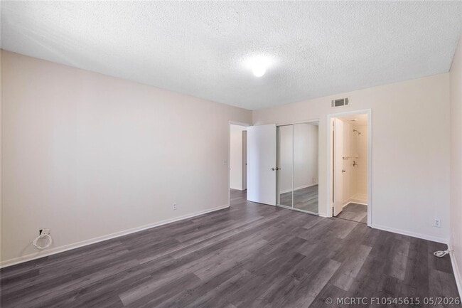 Building Photo - 8801 Wiles Rd