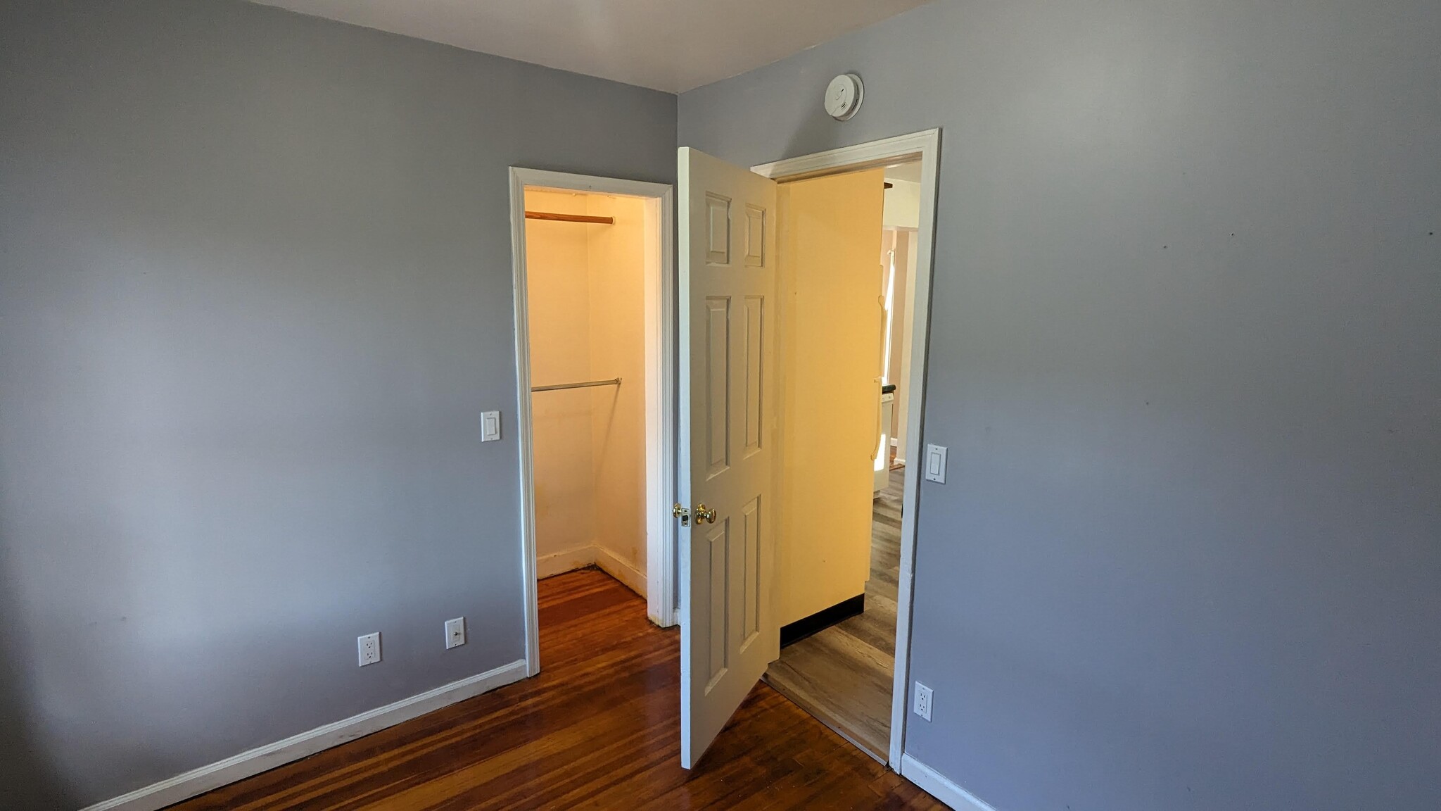 Building Photo - 1553 Helderberg Ave