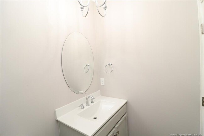 Building Photo - 2824 Plumfield Pl