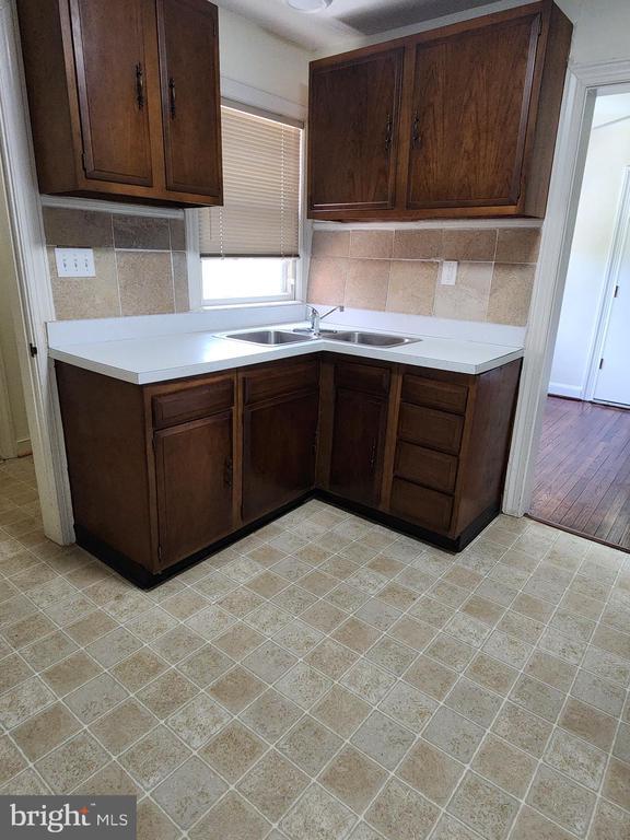 Building Photo - 7465 Oakland Mills Rd