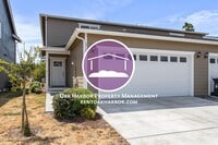 Building Photo - 3 Bath 2.5 Bath - Modern Townhome - Hillcrest - NAS Whidbey