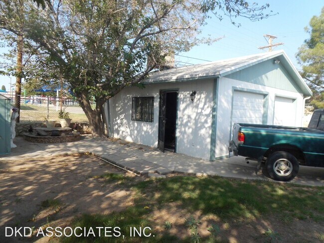 Building Photo - 2 br, 1 bath House - 7547 HERMOSILLO DR