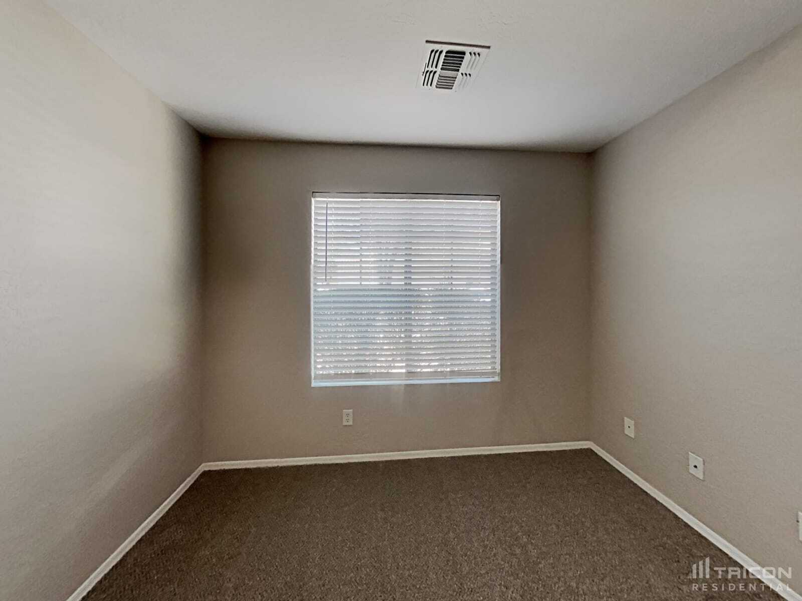 Building Photo - 1641 S 233rd Ln