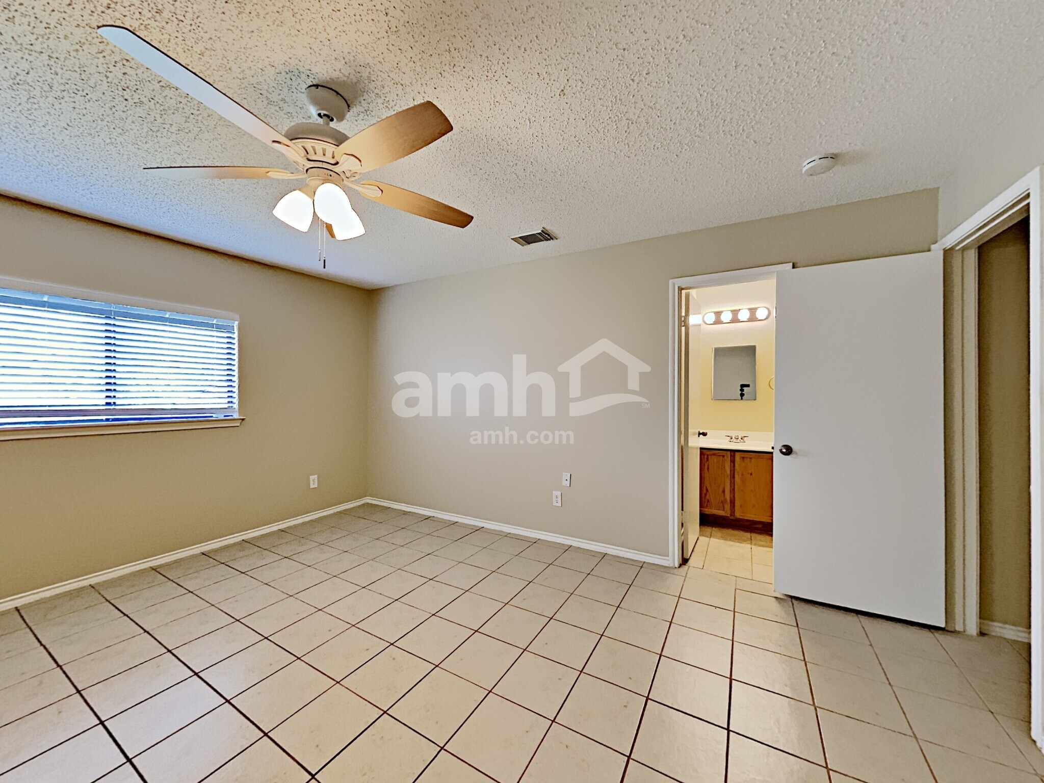 Building Photo - 2803 Quiet Plain Dr