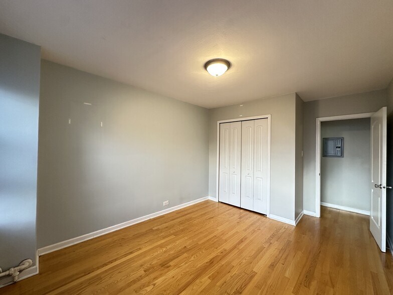 Building Photo - 4180 N Marine Dr