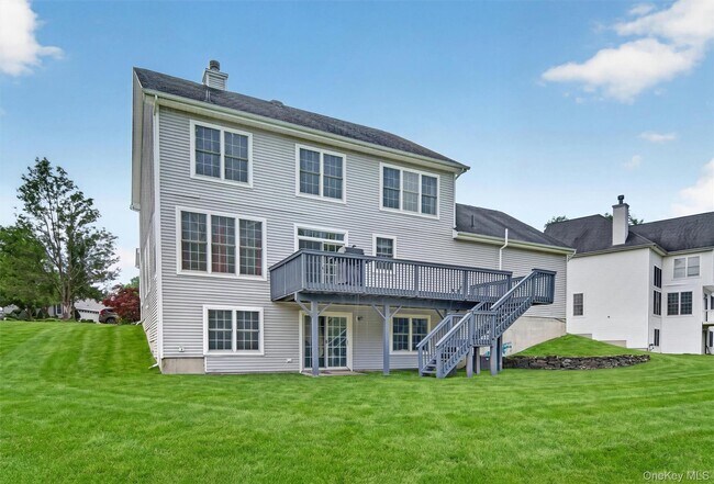 Building Photo - 5 Oldwyck Crescent