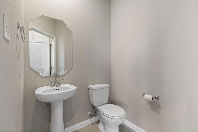 Building Photo - 13508 Rosebud Isle Dr
