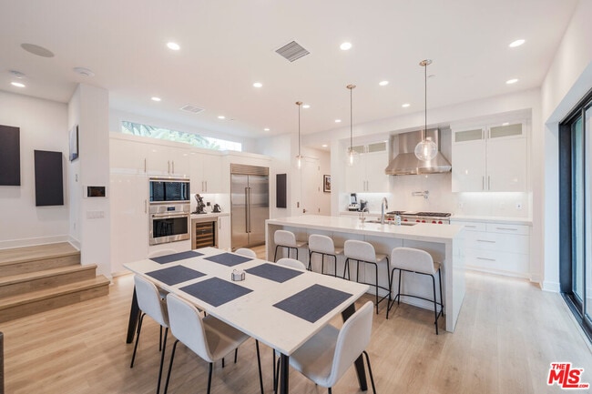 Building Photo - 12962 Discovery Crk