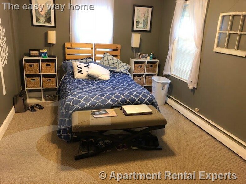 Building Photo - 9 Lowell Terrace