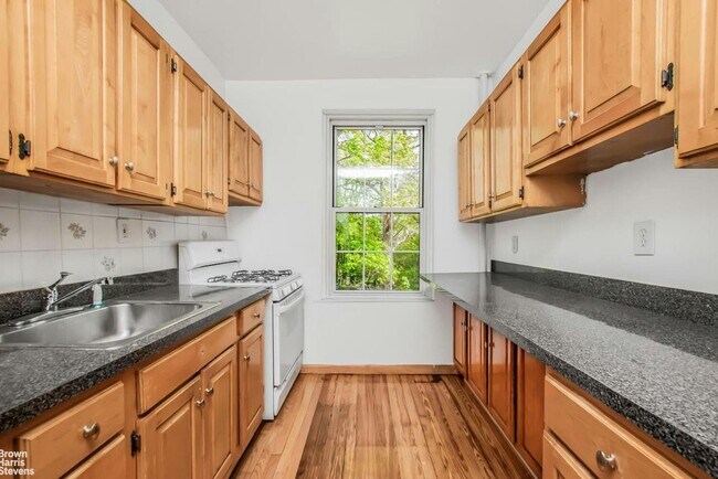 Building Photo - 4513 Manhattan College Pkwy
