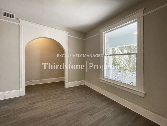 Building Photo - 1230 N Liberty St