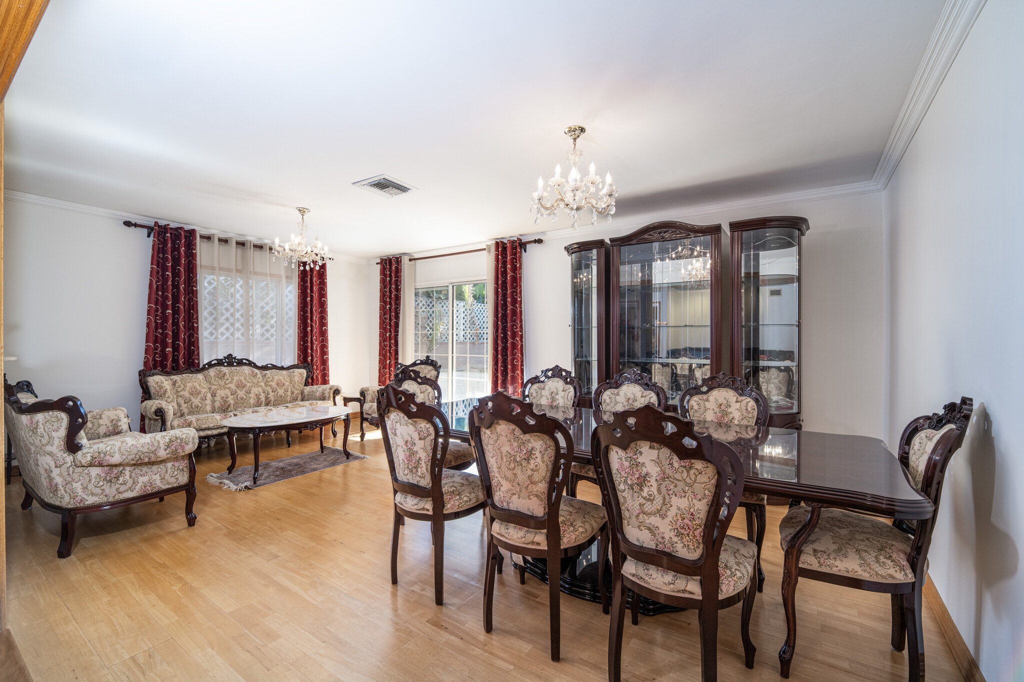 Building Photo - 14024 Cantlay St