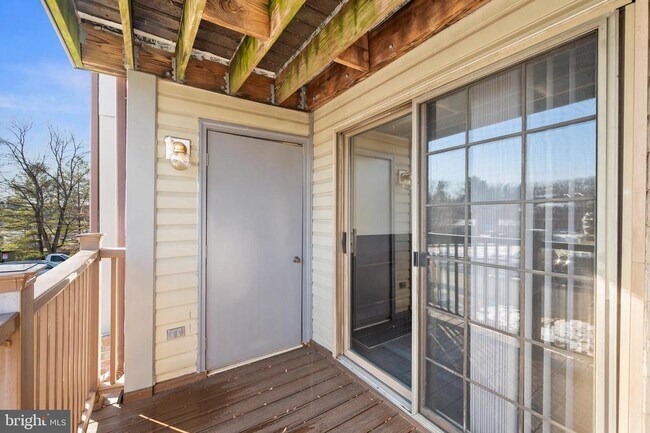 Building Photo - 26008 Brigadier Pl