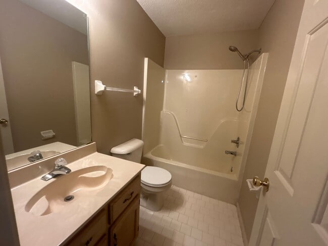 Building Photo - 8352 Keeli Cove