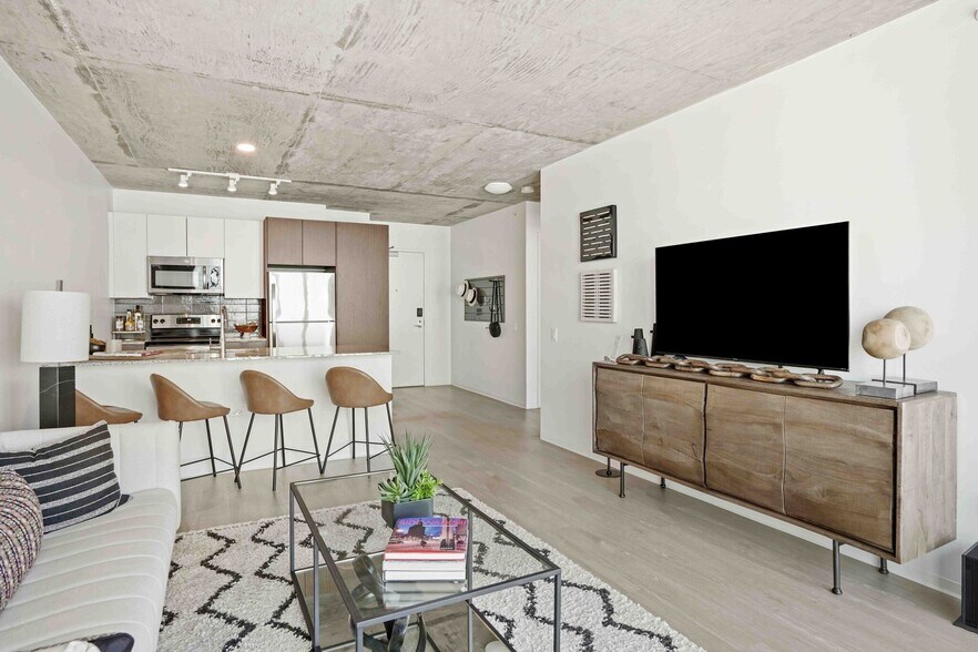 Building Photo - 2117 S Wabash Ave