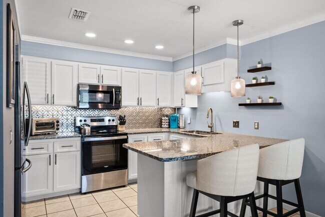 Building Photo - 503 Granada Cir