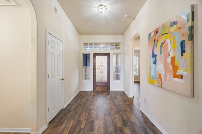 Building Photo - 18739 Appletree Ridge Rd