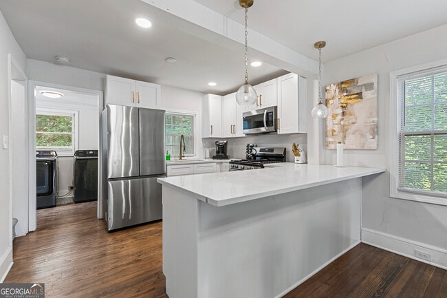 Building Photo - 1472 North Avenue NW