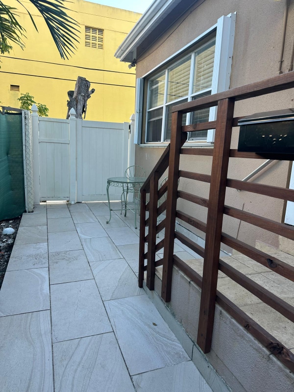 Building Photo - 2532 SW 27th St