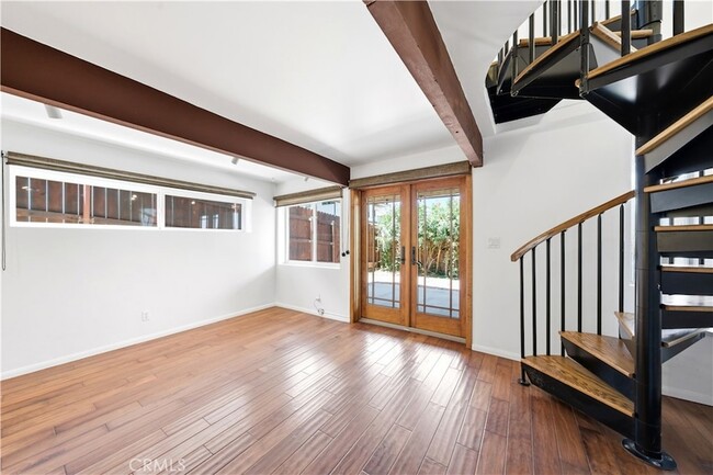 Building Photo - 1601 Van Horne Ln