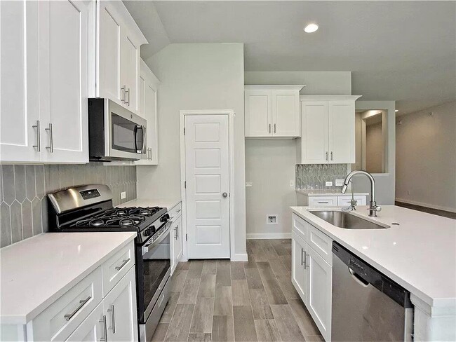 Building Photo - 129 San Domenico Cv
