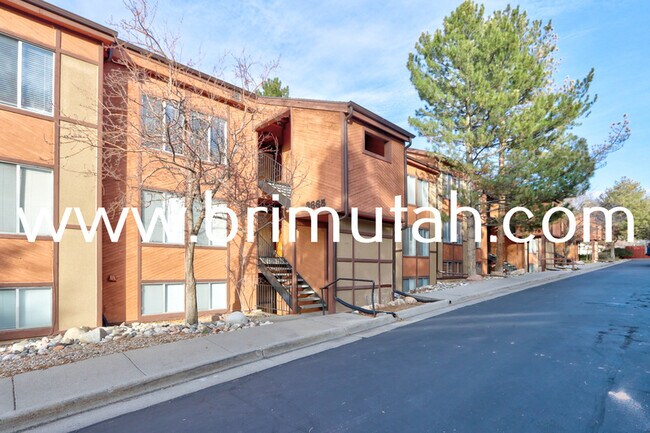 Building Photo - 3685 E 3820 S