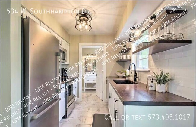 Building Photo - 534 W Southampton Dr