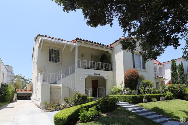 Building Photo - 141 N Clark Dr