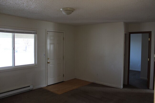 Building Photo - 1106 S Beeman St