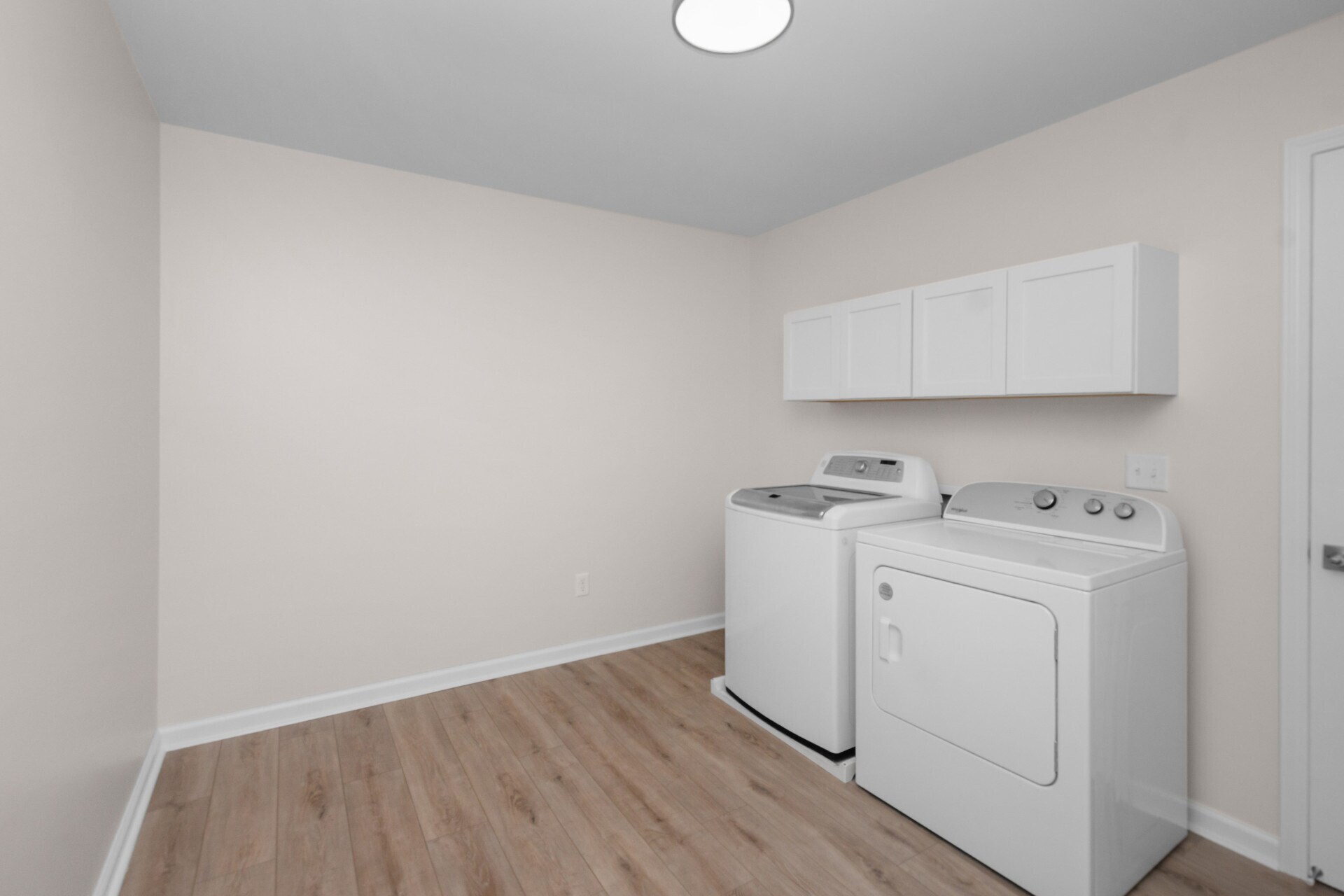Building Photo - 1511 Fall Creek Ln