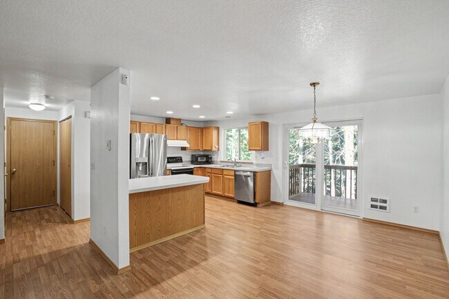 Building Photo - Beautiful 3-Bedroom Home in a Gated Community with Resort-Style Amenities