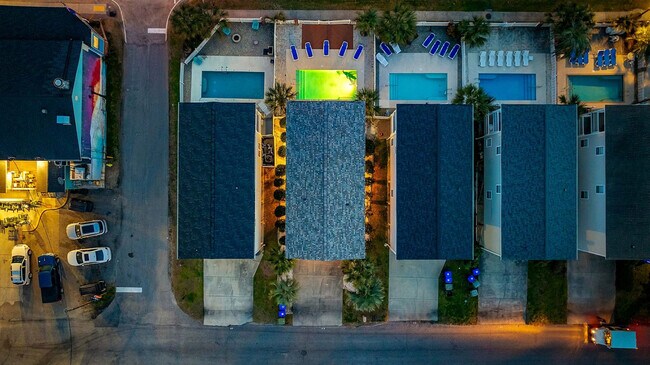 Building Photo - 111A S Yaupon Dr