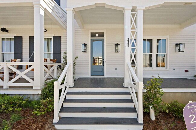 Building Photo - Luxury Townhome for Rent in Waterpointe | 3 Bed | 2.5 Bath | Private Courtyard