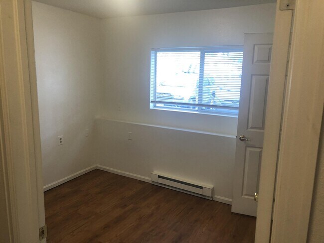 Building Photo - 4531 Boardwalk Dr