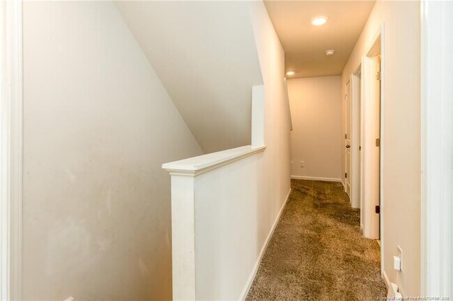 Building Photo - 308 Countryside Dr