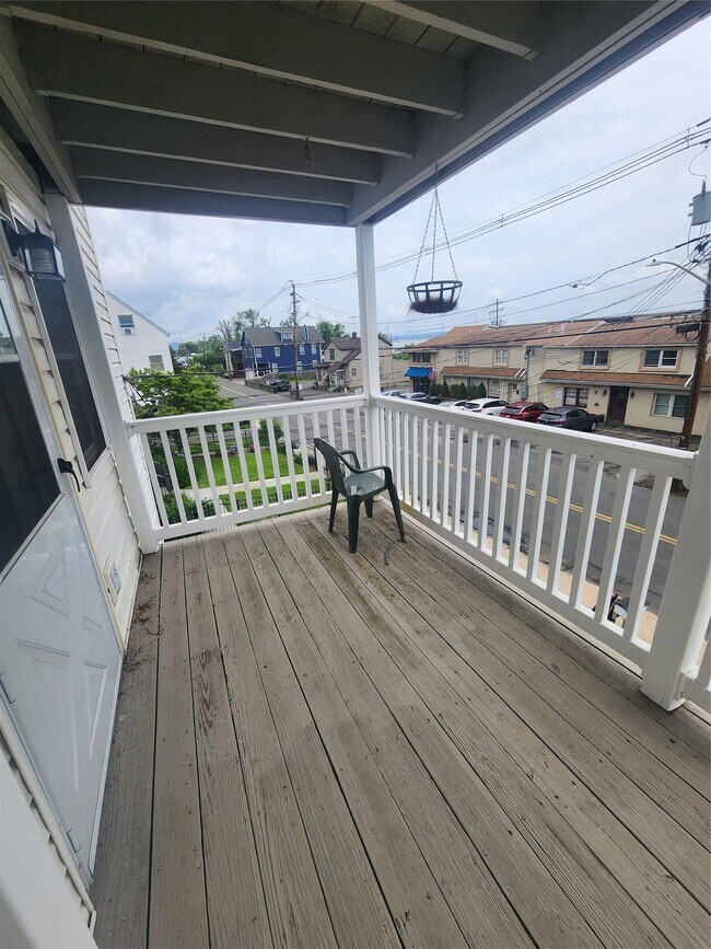 Building Photo - 632 Piermont Ave
