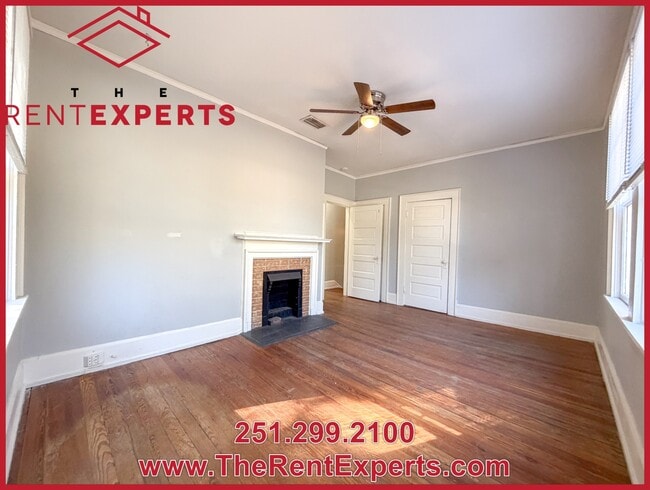 Building Photo - 206 5th St