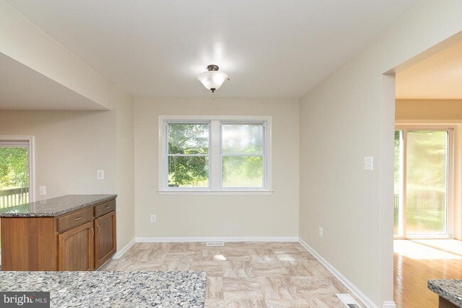Building Photo - 15107 General Stevens Ct