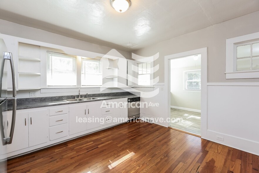 Building Photo - 110 S 4th St