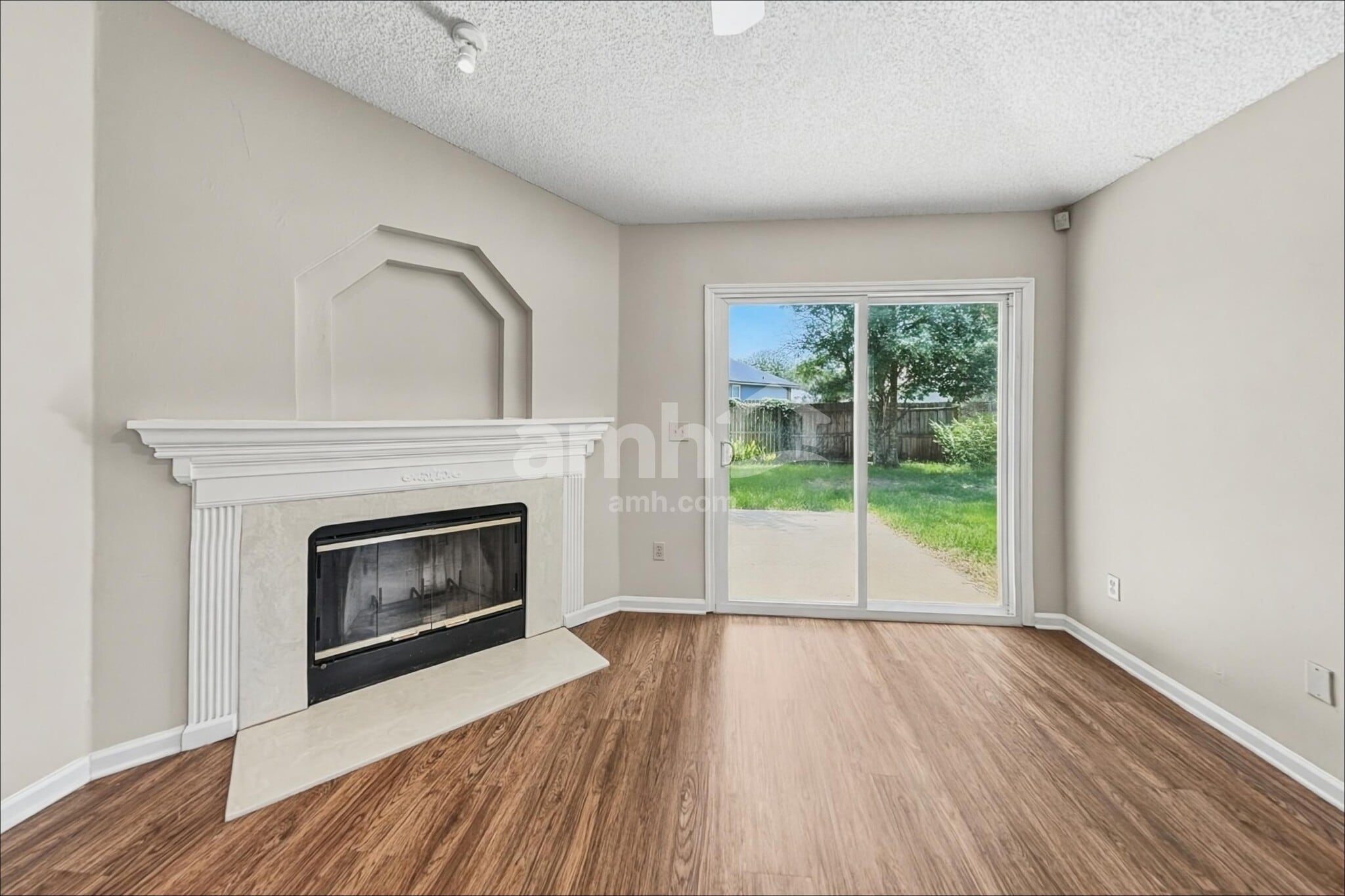 Building Photo - 1819 Harbor Island Dr