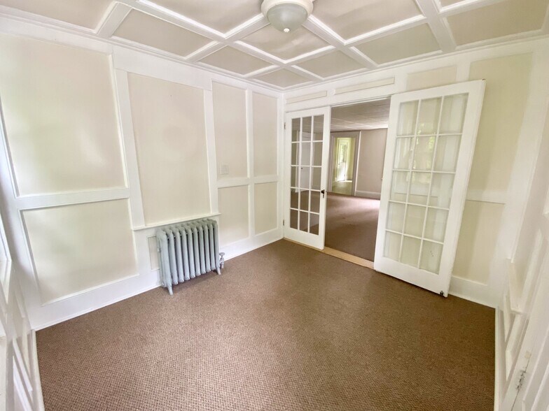 Building Photo - 147 Union St