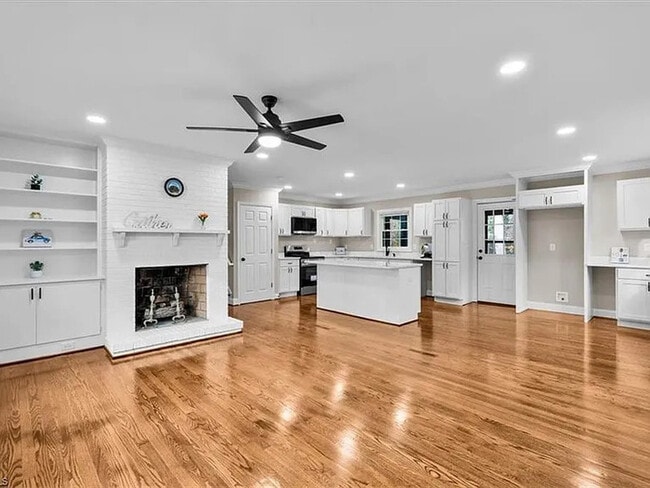 Building Photo - Earn Wealth While Leasing - Like a Homeowner - Lease to Own