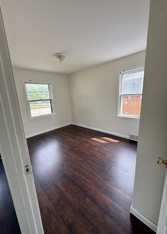 Building Photo - 21059 Gentner St