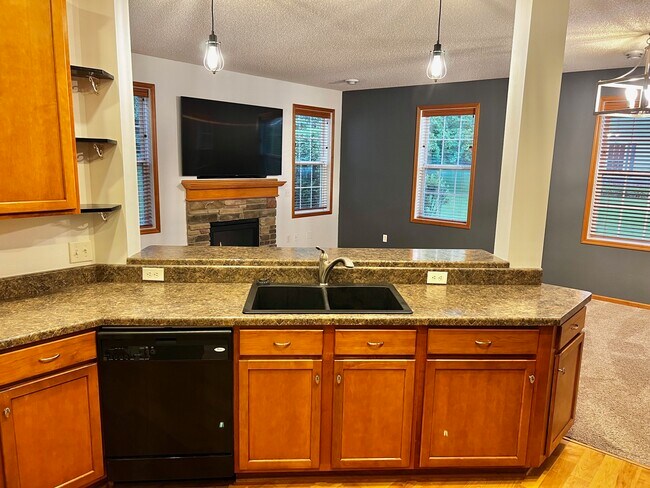 Building Photo - 3475 Cherry Ln